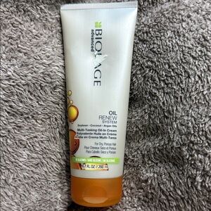 Biolage OIL RENEW SYSTEM Multi Tasking Oil In Cream 6.7 oz